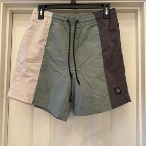 Aeropostale Men's Tri-Tone Athletic Shorts